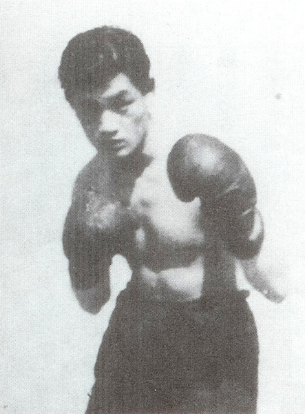 Yoshio Kuroiwa, boxer