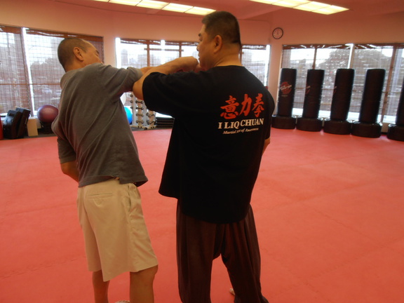 Sam Chin Sifu Shows Chin Na